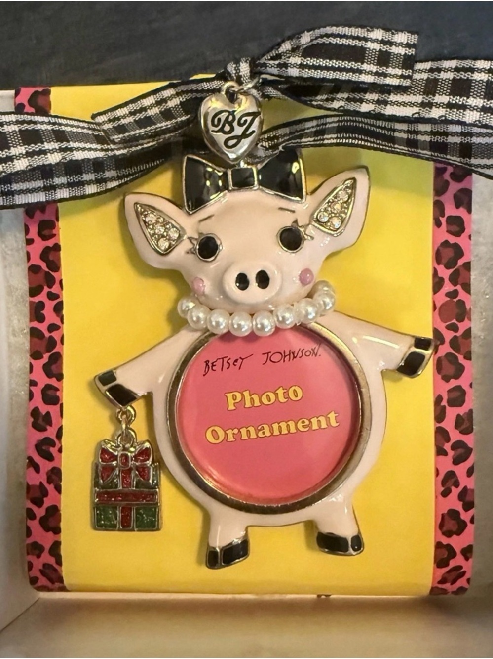 Betsey Johnson Pink Pig Photo Ornament with Pearl Necklace & Black Bow